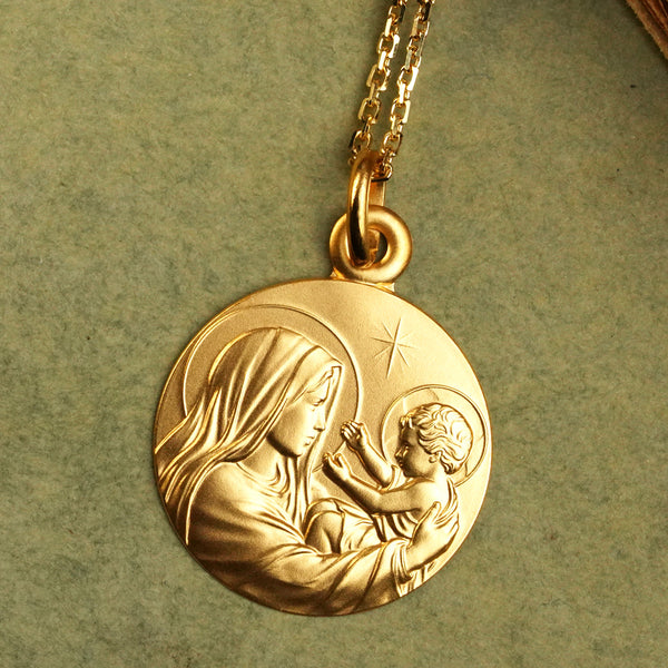 Vierge à l'Enfant étoilée
